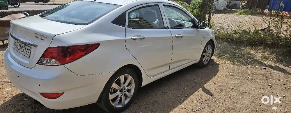 Verna Fluidic Diesel 2011 Automatic 3owner Child A C
 Parsing Running.