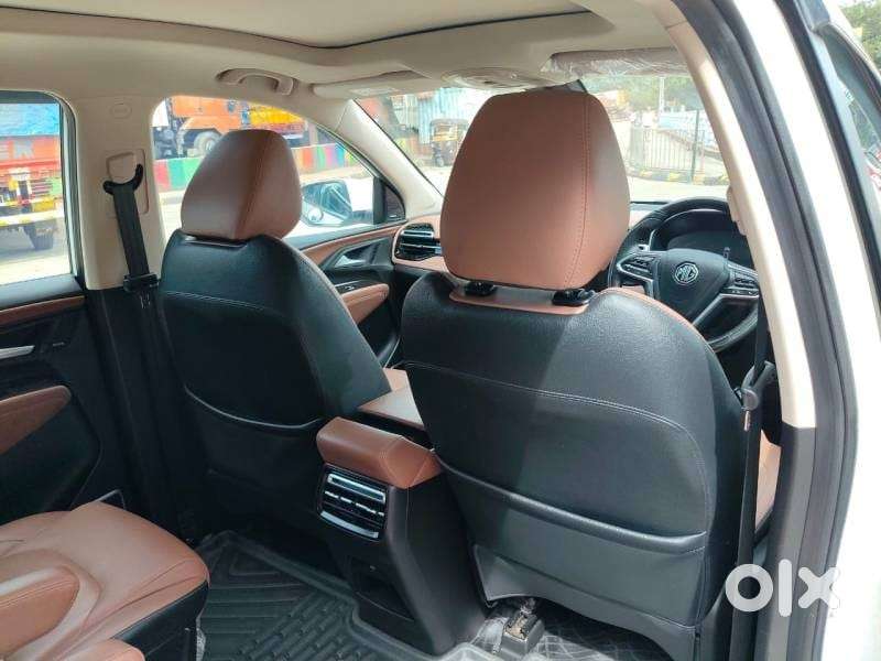 Mg Hector Plus Sharp Pro 1.5 Turbo Petrol Cvt 7 Str, 2023, Petrol