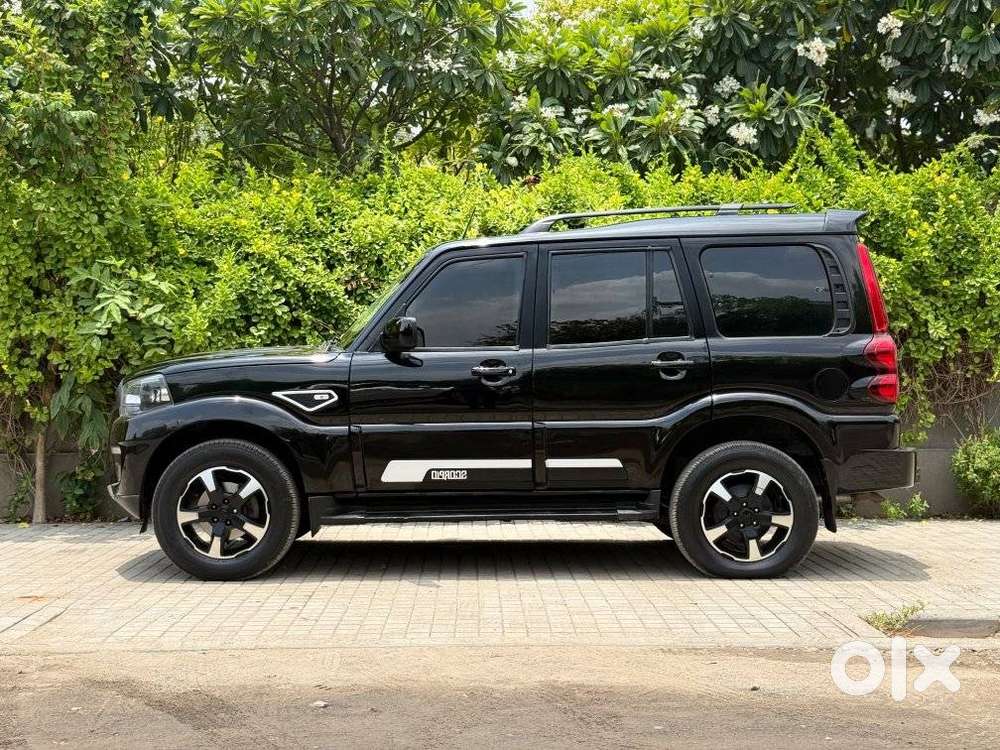 Mahindra Scorpio S11 Mt 7s, 2023, Diesel