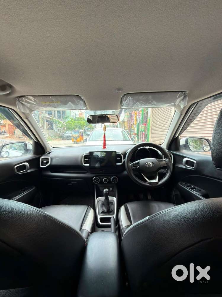 Hyundai Venue Petrol 2021