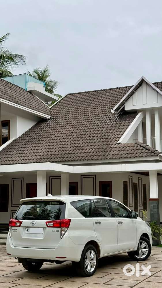 Toyota Innova Crysta 2.8z Automatic, 2018, Diesel