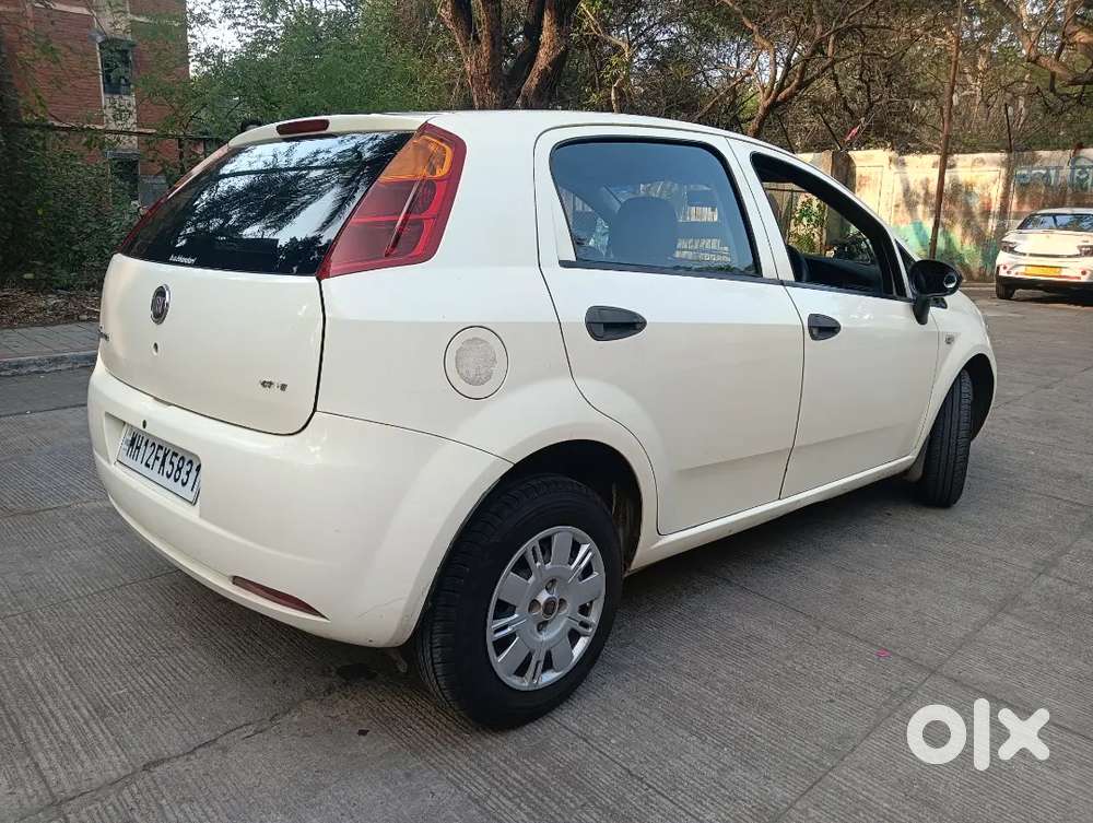 Fiat Punto 2010 Petrol 63000 Km Driven