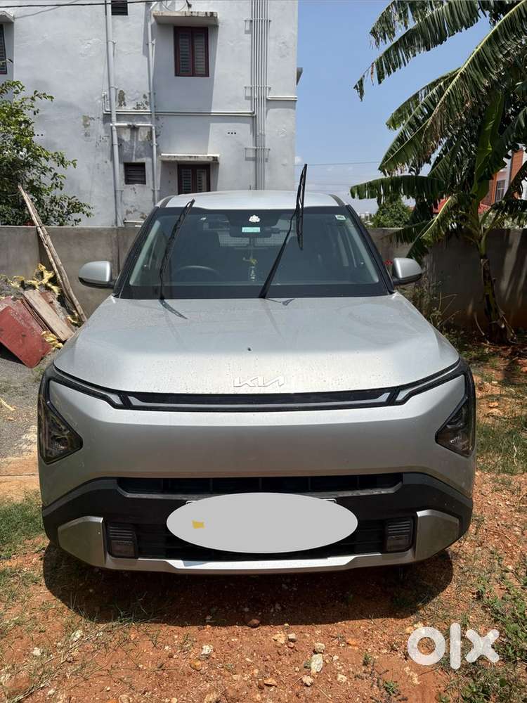 Kia Carens 2025 Petrol