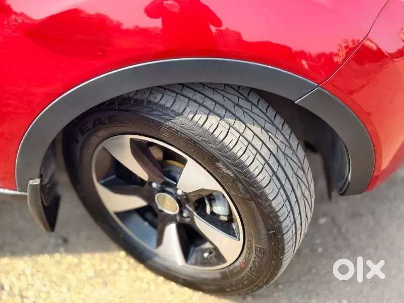 Tata Nexon 1.2 Revotron Xza Plus, 2019, Petrol