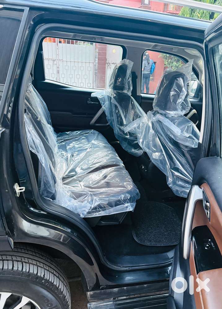 Mahindra Scorpio N Z8 Petrol Mt 7 Str, 2025, Petrol