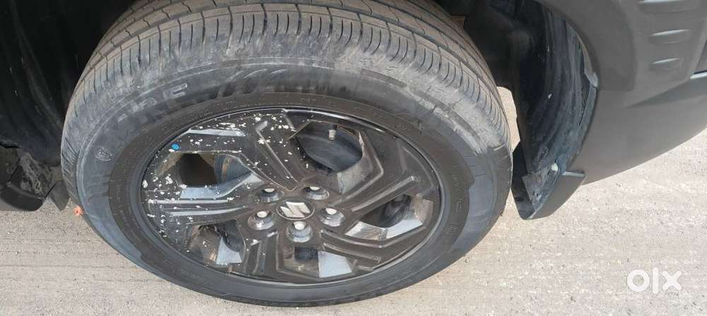 Maruti Suzuki Brezza Zxi S-cng, 2023, Cng & Hybrids