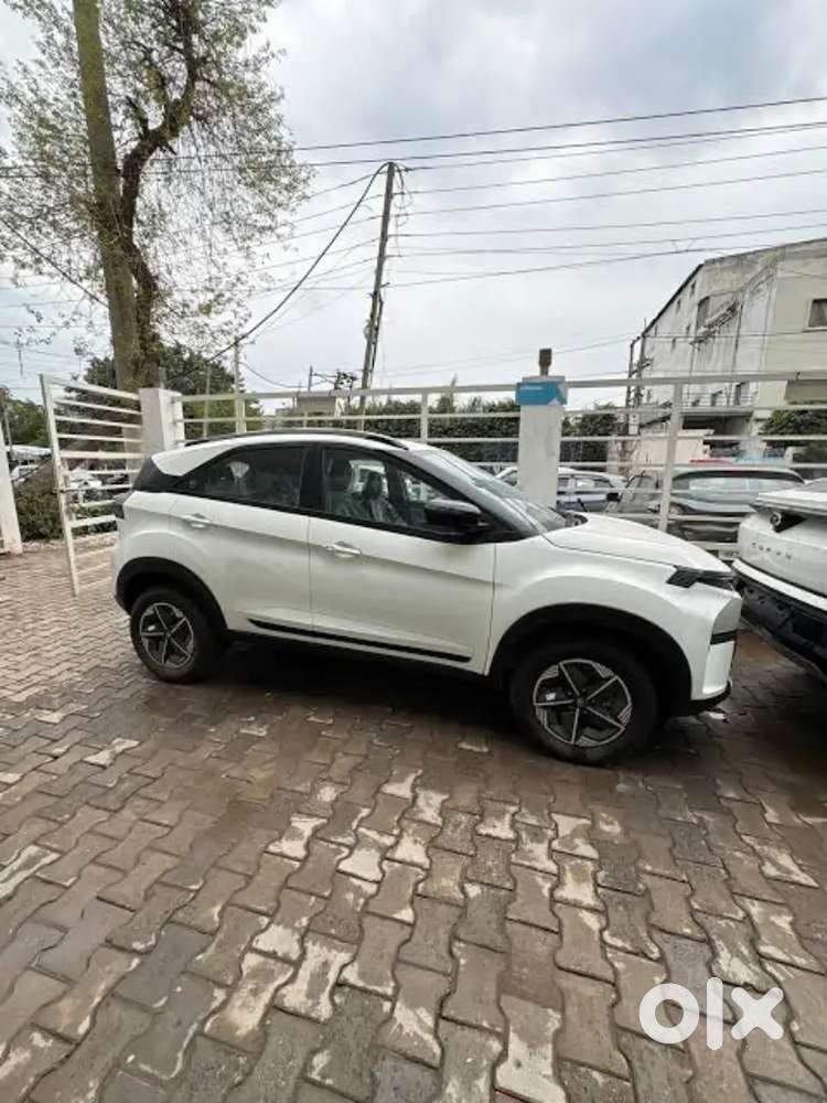 Tata Nexon 2023 Petrol Well Maintained