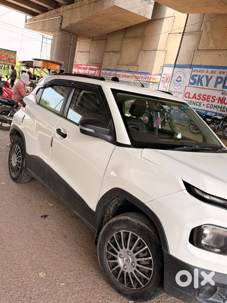 Tata Punch Petrol 2022