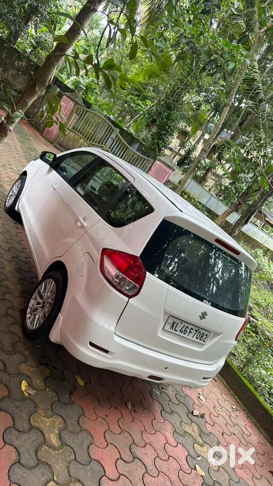 Maruti Suzuki Ertiga Petrol 2012