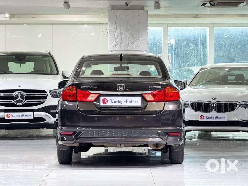 Honda City 1.5 V Cvt I-vtec Mt, 2022, Petrol