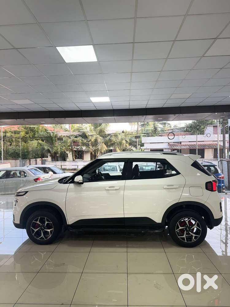 Hyundai Venue Sx (o) Mt 1.0 Turbo, 2023, Petrol