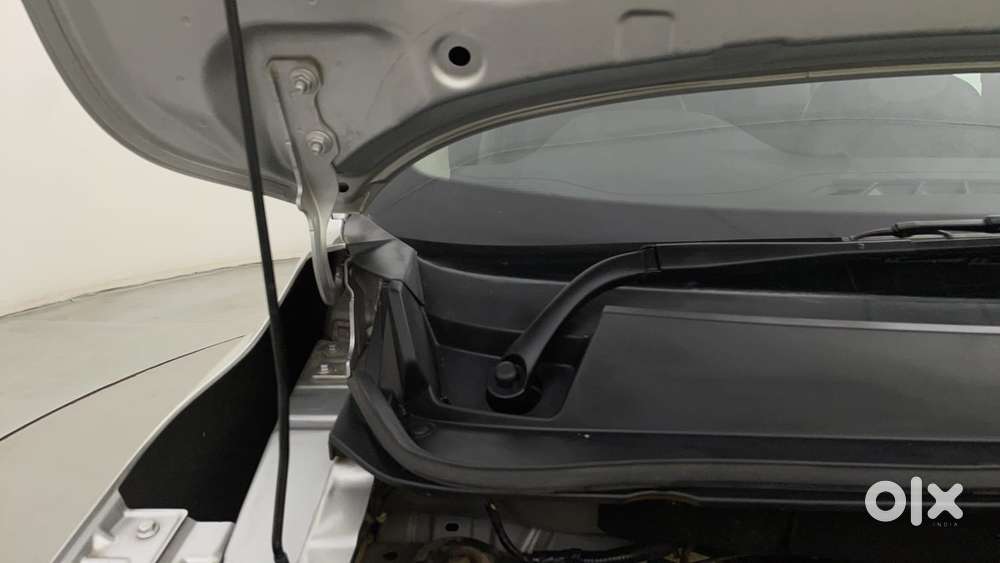 Renault Triber Rxz, 2023, Petrol