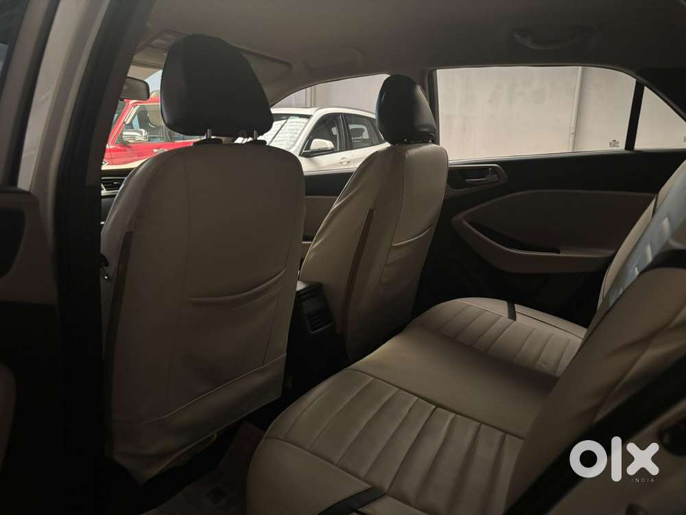 Hyundai I20 Petrol Asta Option, 2020, Petrol