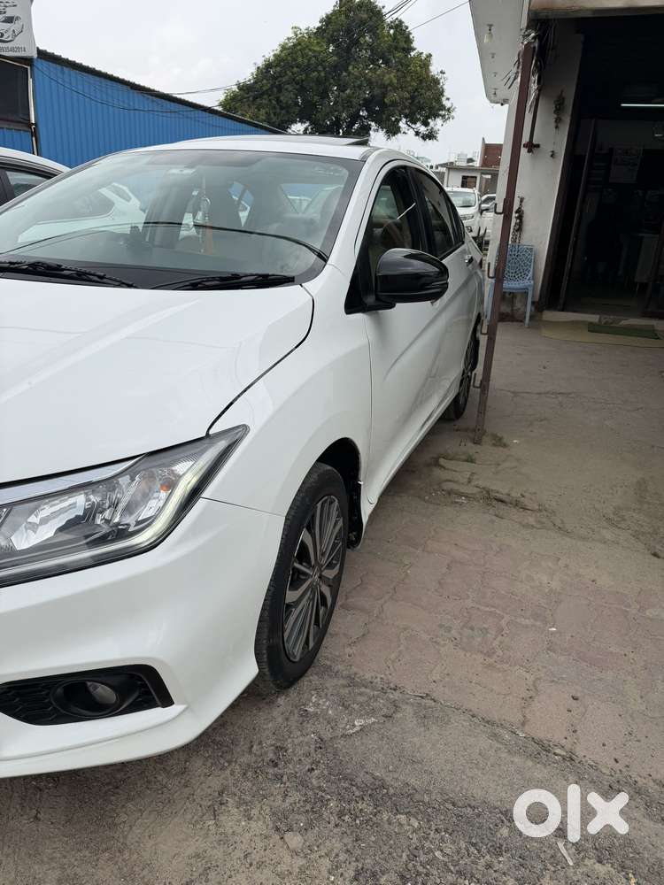 Honda City V At Sunroof I-vtec, 2019, Petrol