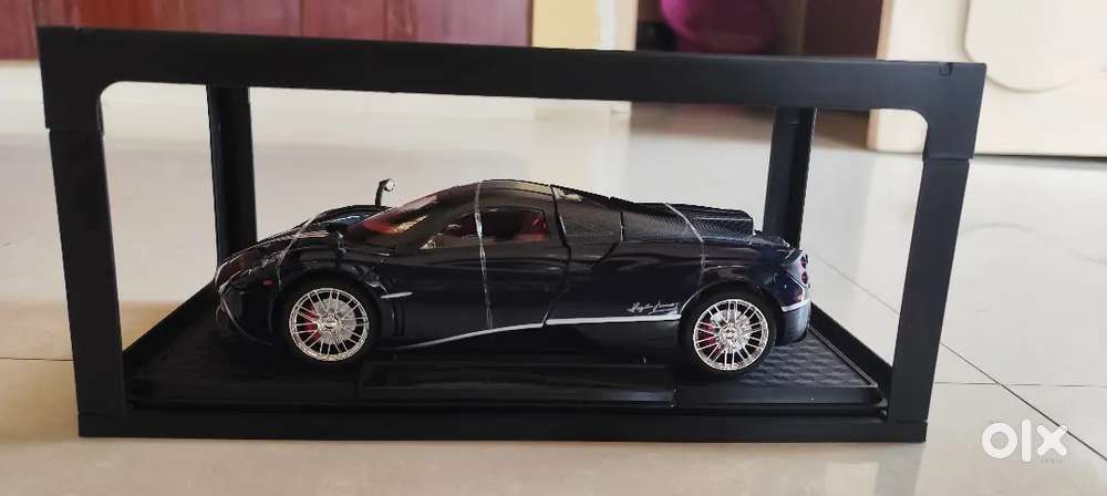 DIE CAST