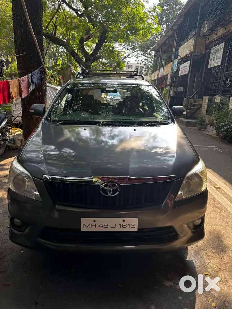 Toyota Innova 2.5v E4 8 Seater Diesel Full Mint Condition