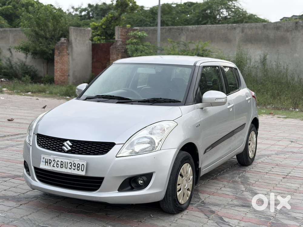 Maruti Suzuki Swift Vxi With Abs, 2012, Petrol