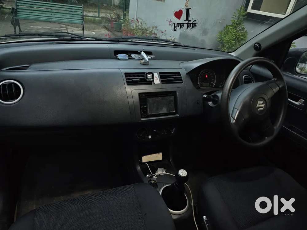 Maruti Suzuki Swift 2011 Year