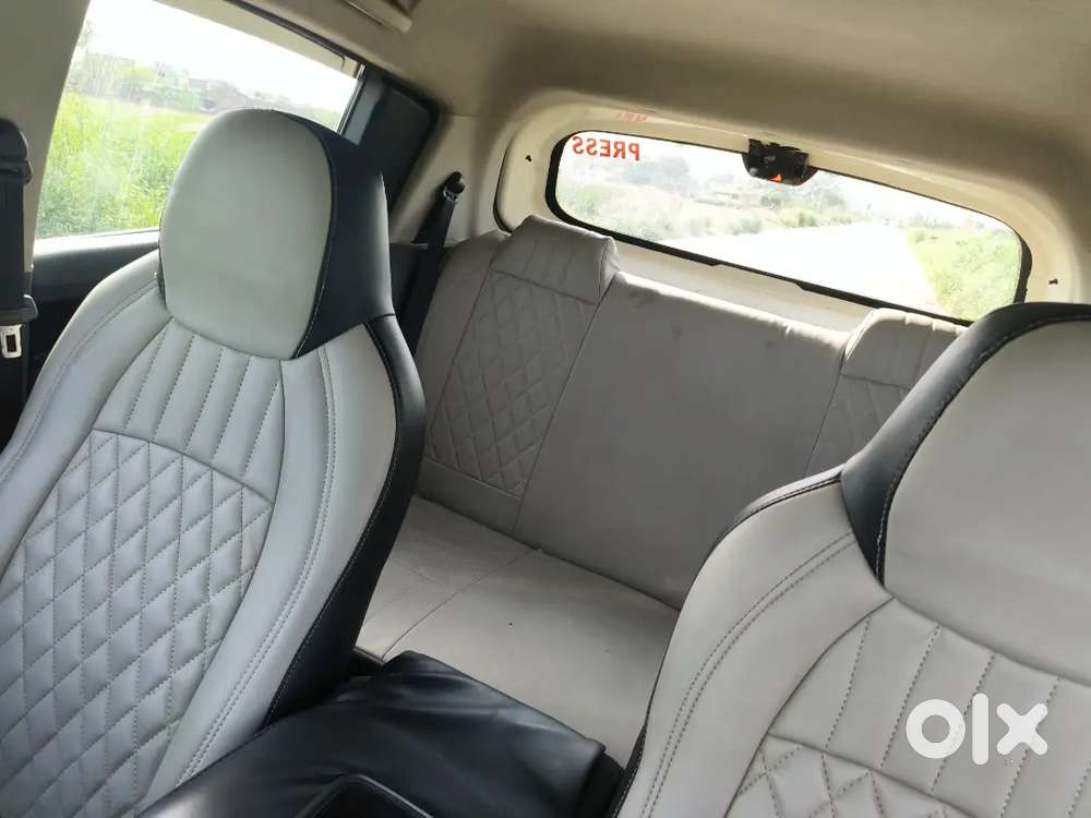 Mahindra Kuv Disel Fst Owner 2020 Modal All Papers New Condition.