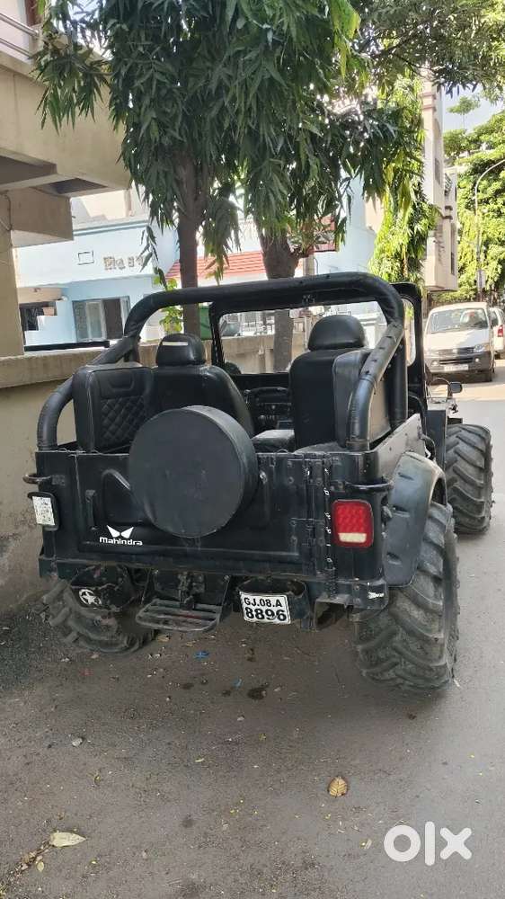 Mahindra Jeep Classic 2022