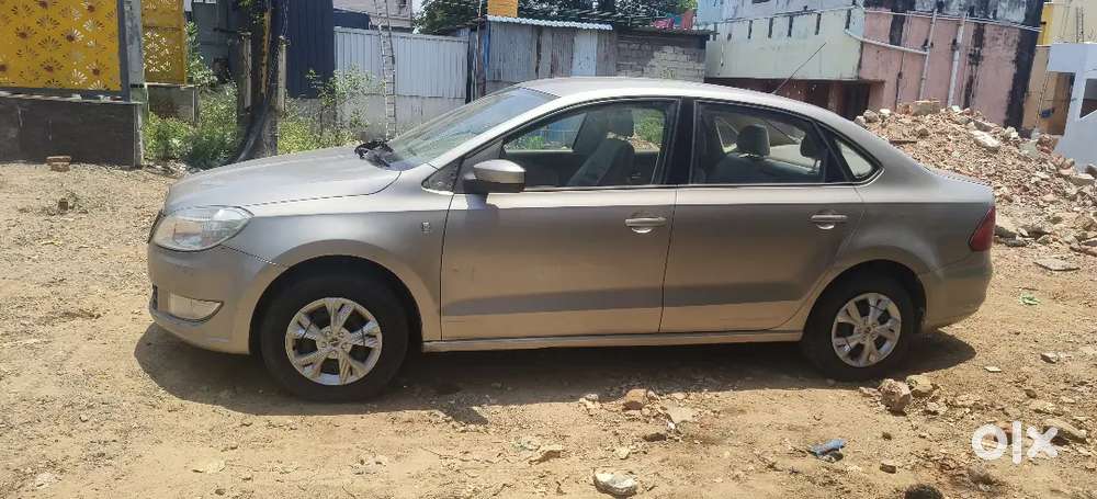 Skoda Rapid 2012 Diesel 90000 Km Driven