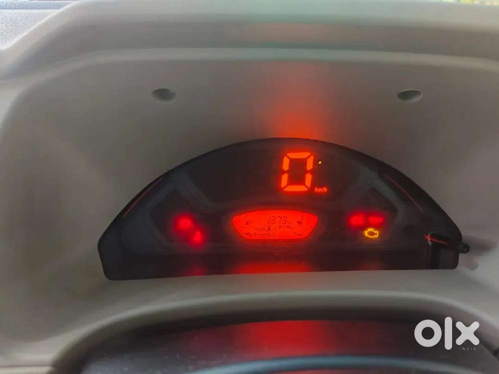 Maruti Suzuki Eeco 2025 Cng & Hybrids 1300 Km Driven