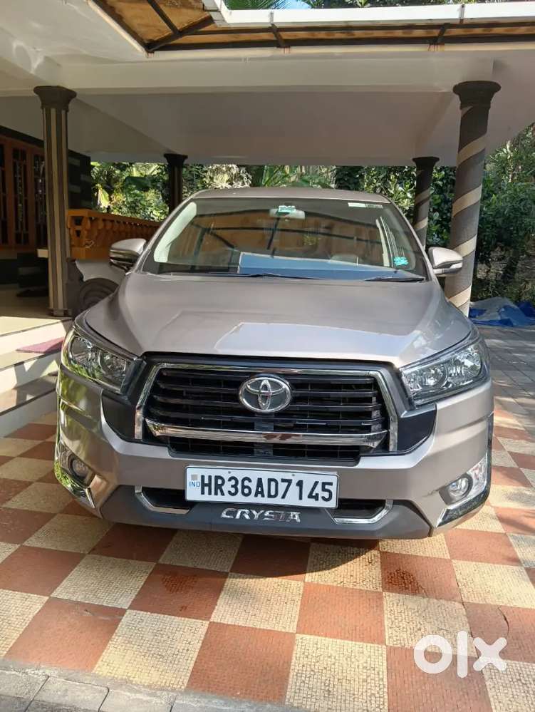 Toyota Innova Crysta 2018 Diesel 150000 Km Driven