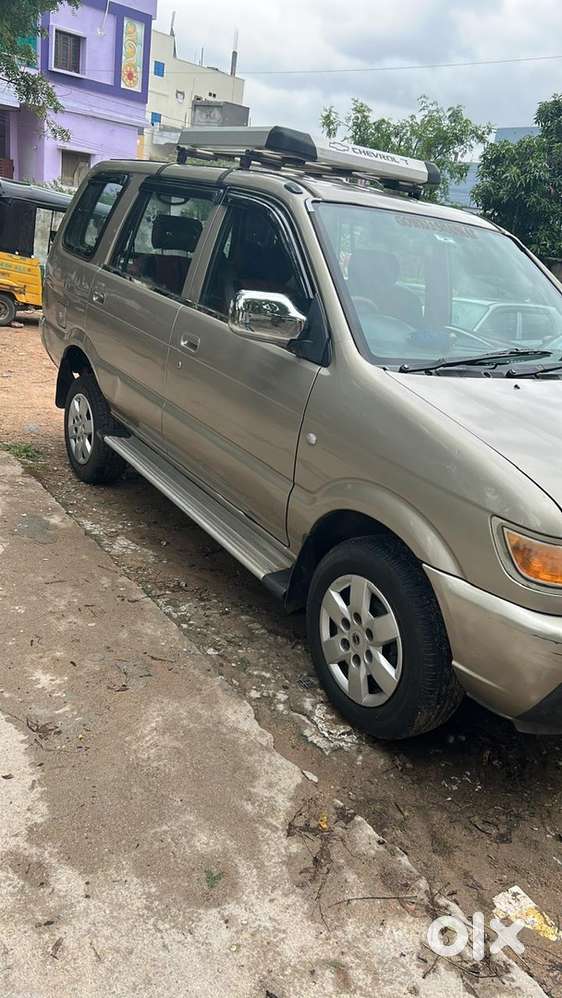 Chevrolet Tavera 2013 Diesel Well Maintained