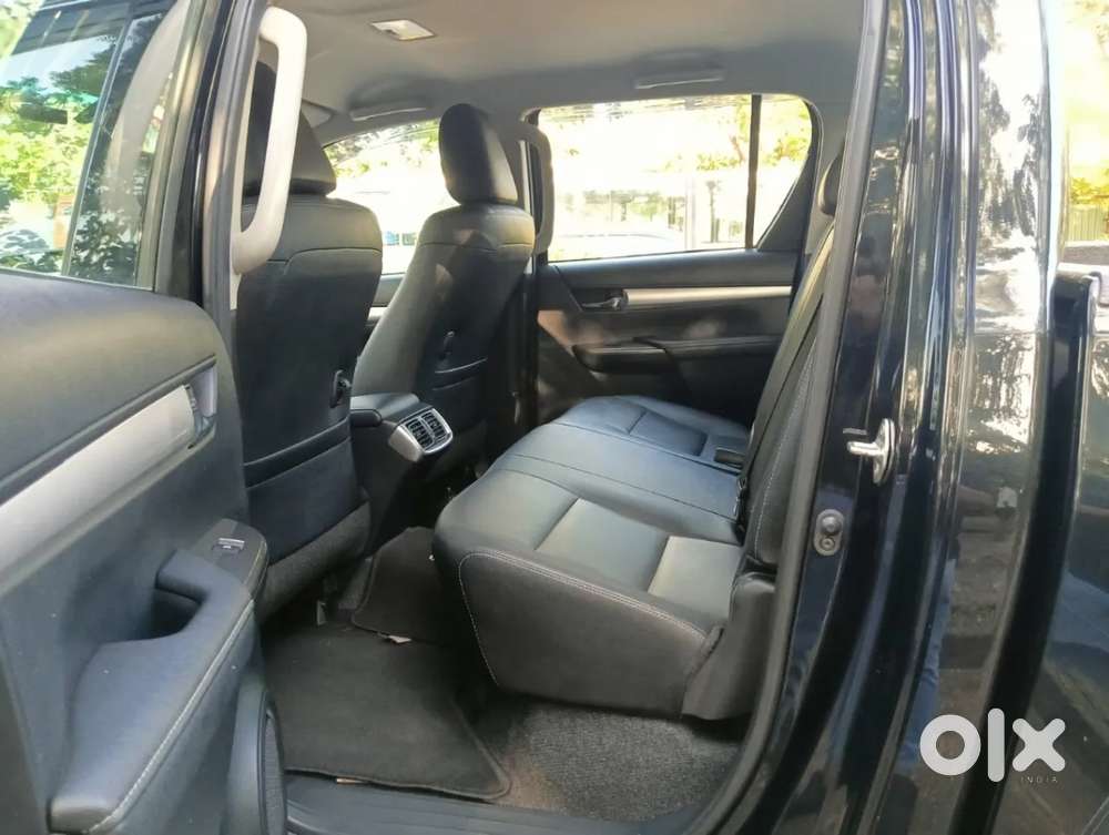 Toyota Hilux 2.8 High 4x4 Mt, 2025, Diesel