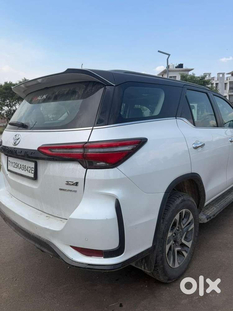 Toyota Fortuner Legender 2025 Diesel Well Maintained