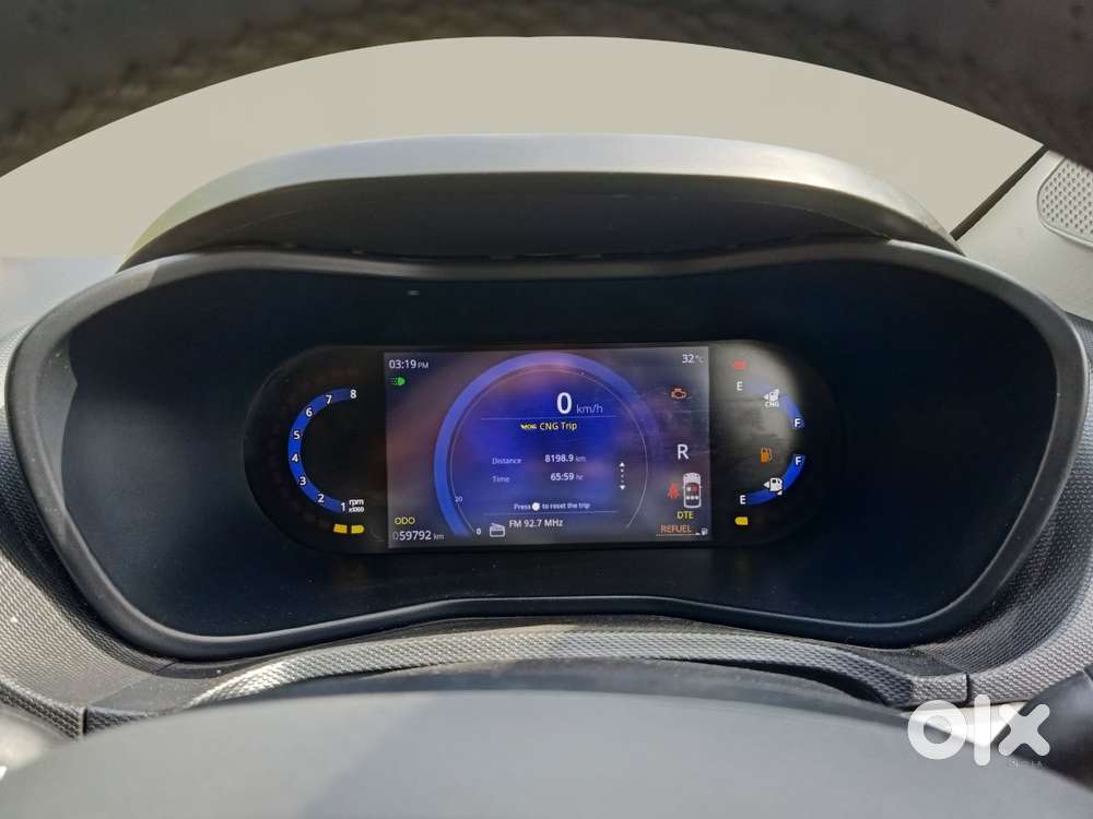Tata Nexon Creative Plus S 1.2 Revotron Petrol 6 Amt, 2024, Cng & Hy..