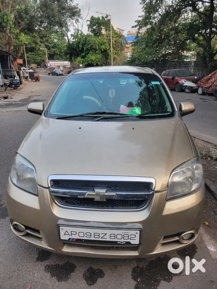 Chevrolet Aveo Petrol 2010 Variant