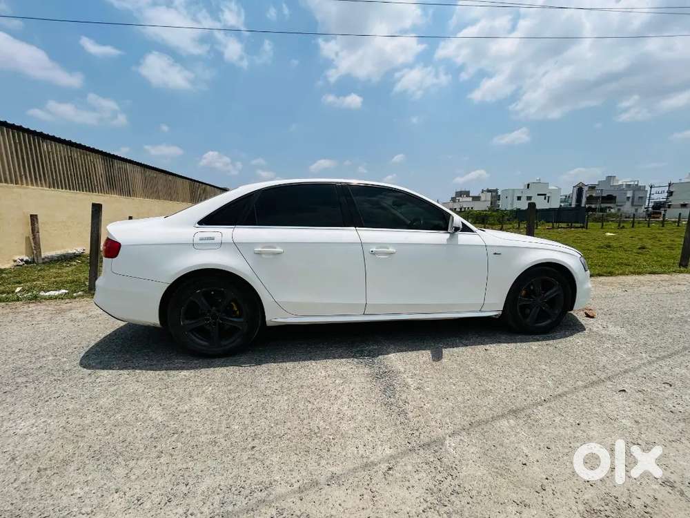 Audi A4 2013 Diesel 102000 Km Driven  3rd Owner
