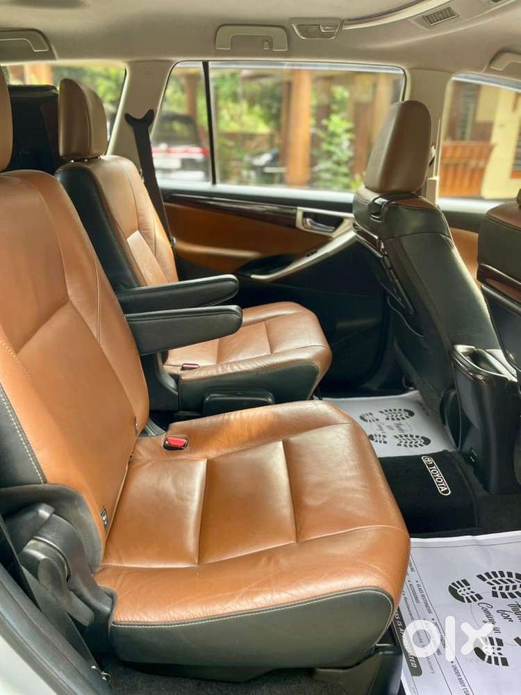 Toyota Innova Crysta 2017 Diesel 165000 Km Driven