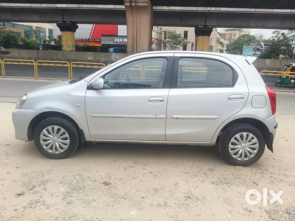 Toyota Etios Liva 1.2 G, 2012, Petrol
