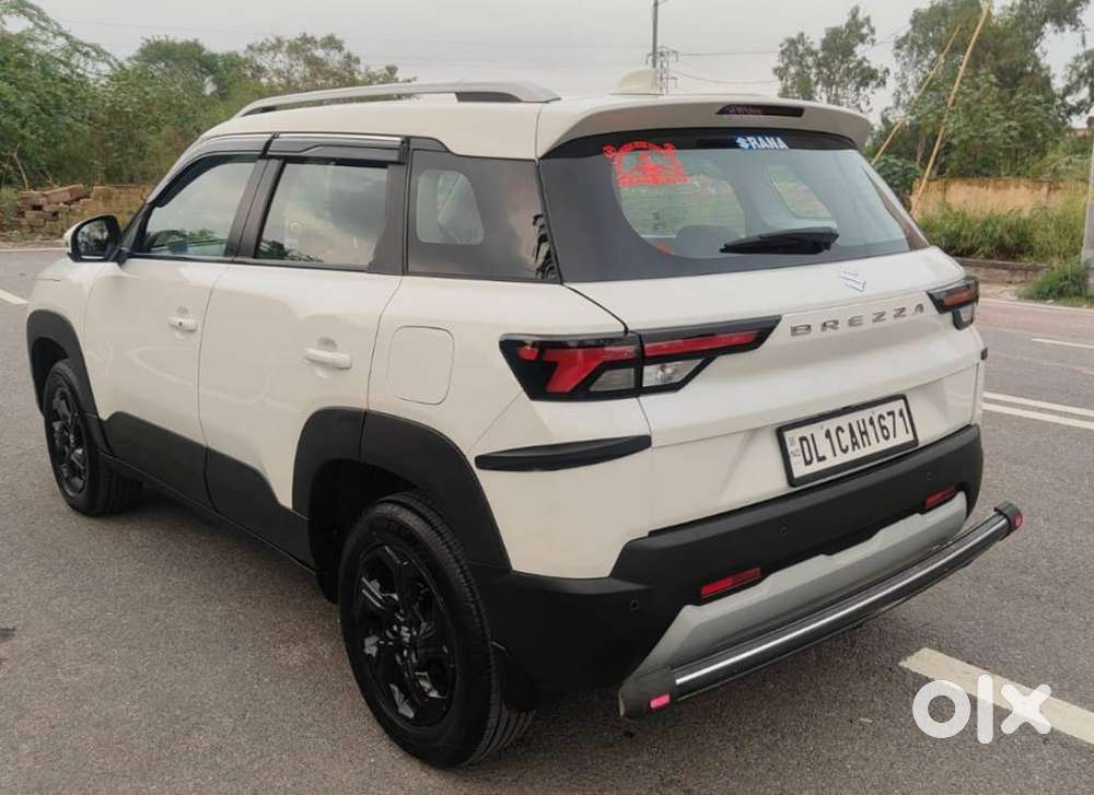 Maruti Suzuki Brezza 1.5 Zxi Smart Hybrid, 2023, Petrol