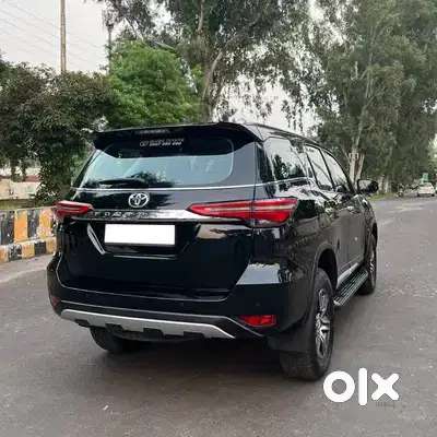 Toyota Fortuner 4x2 At 2.7 Petrol, 2022, Petrol