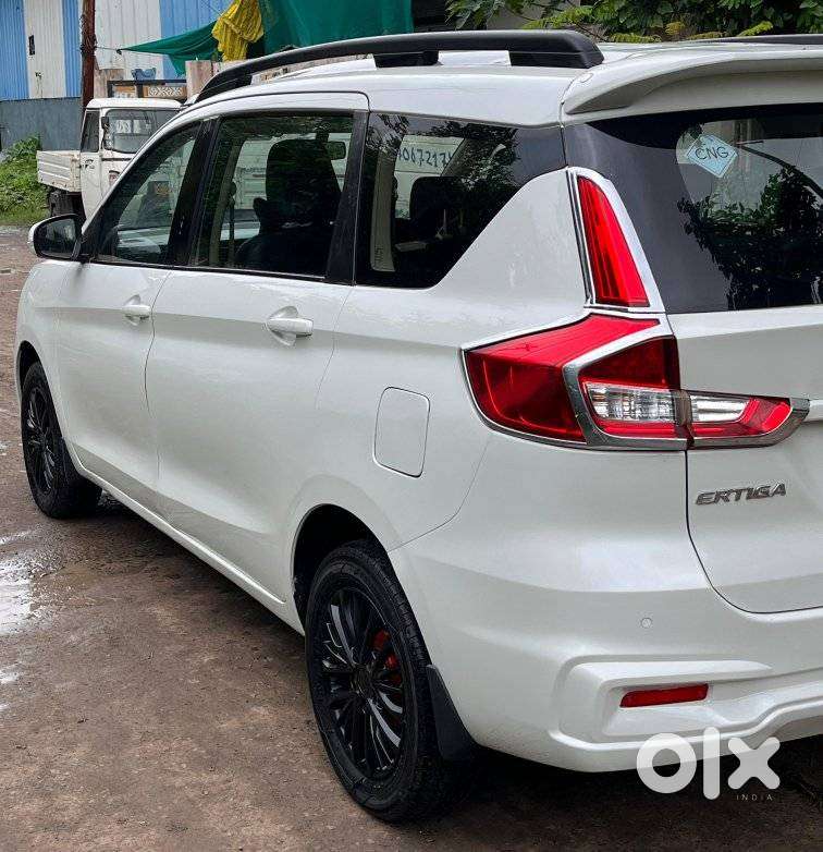 Maruti Suzuki Ertiga 1.4 Vxi Cng Anniversary Edition, 2022, Cng & Hy..