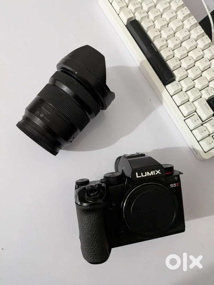 Panasonic Lumix S5 mark ii with kiit lens 20-60 mm  Professional Camer