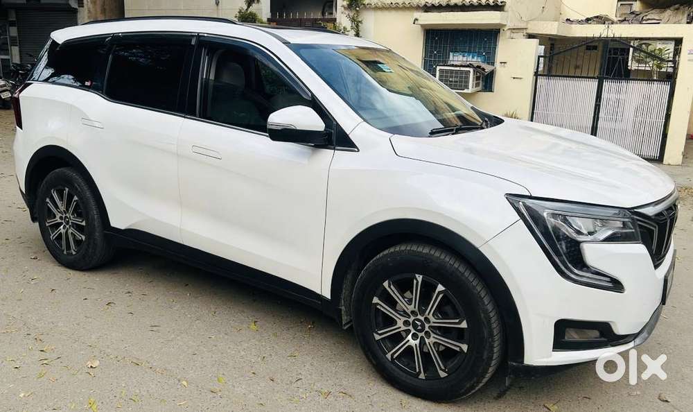 Mahindra Xuv700 2.0 Ax 7 Petrol At Str, 2021, Petrol