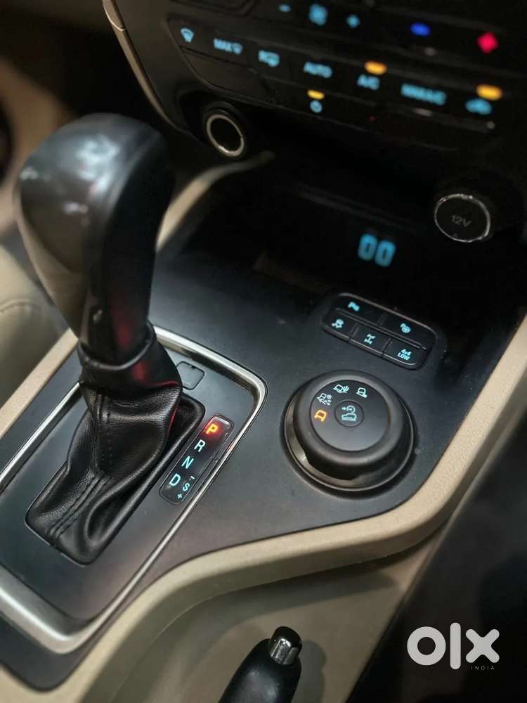 Ford Endeavour 3.2 Titanium At 4x4, 2017, Diesel