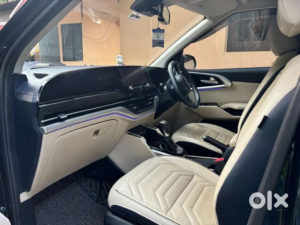 Kia Carens 2023 Diesel 70000 Km Driven