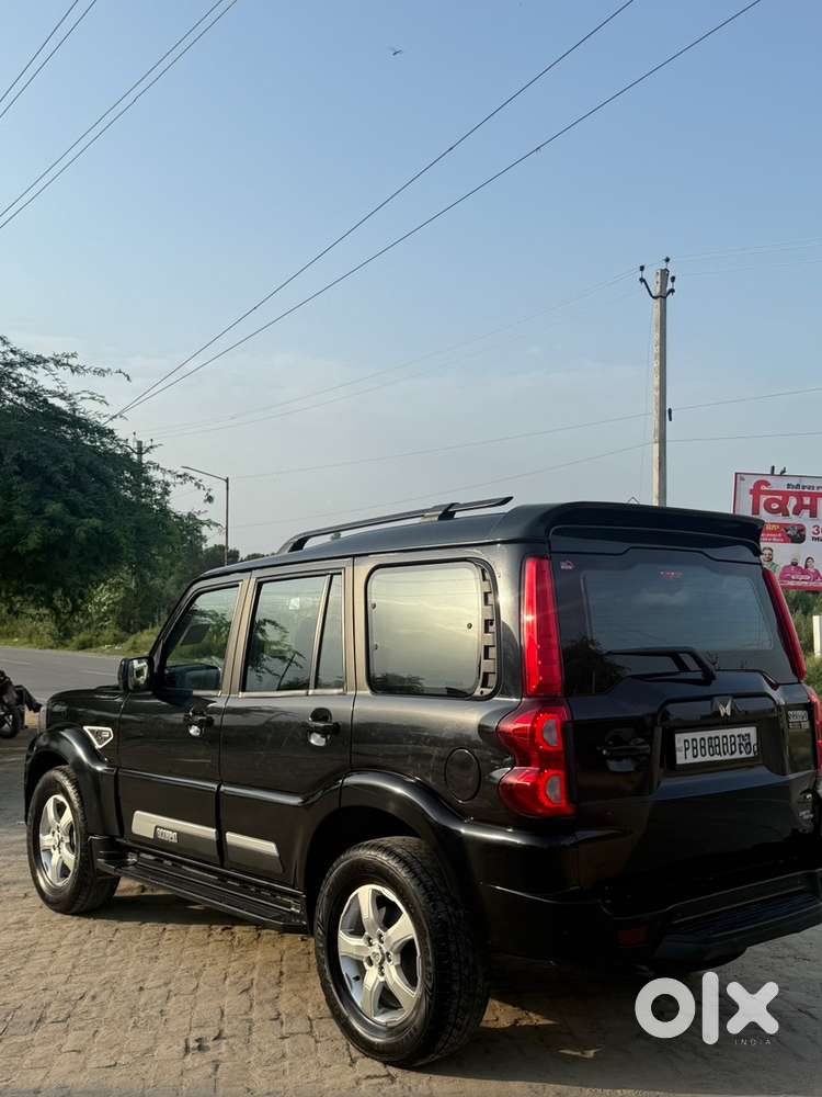 Mahindra Scorpio Classic 2023 Diesel Well Maintained