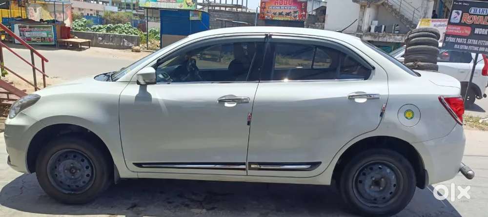 Maruti Suzuki Dzire 2021 Petrol 140000 Km Driven