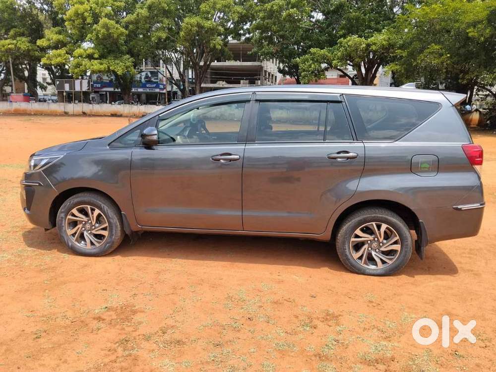Toyota Innova Crysta 2.4 G Mt, 2022, Diesel