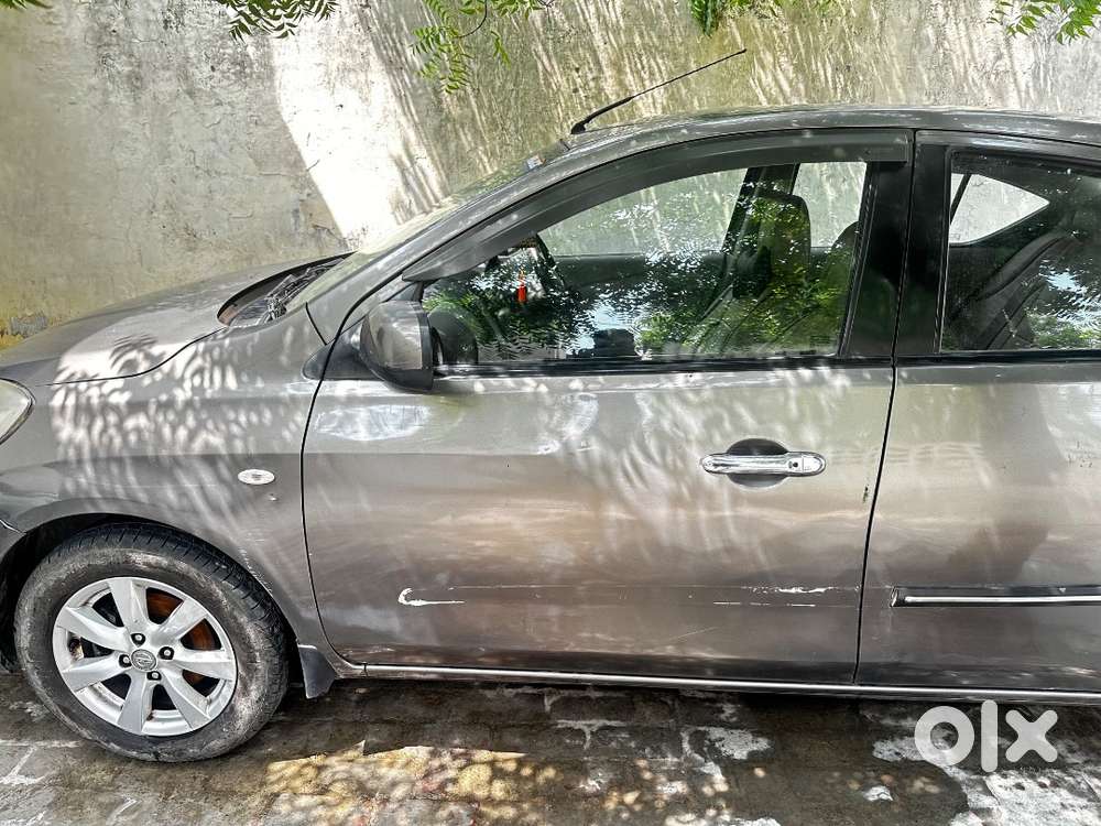 Nissan Sunny 2011 Petrol 130000 Km Driven