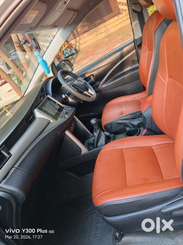 Toyota Innova Crysta 2.4 G Mt 7 Str, 2018, Diesel