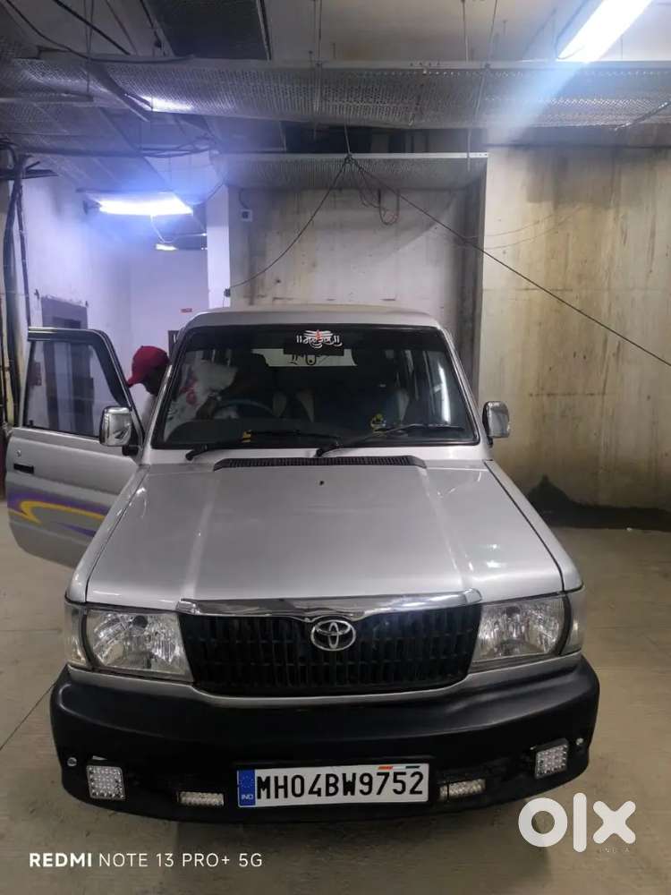 Toyota Qualis 2004 Diesel Well Maintained