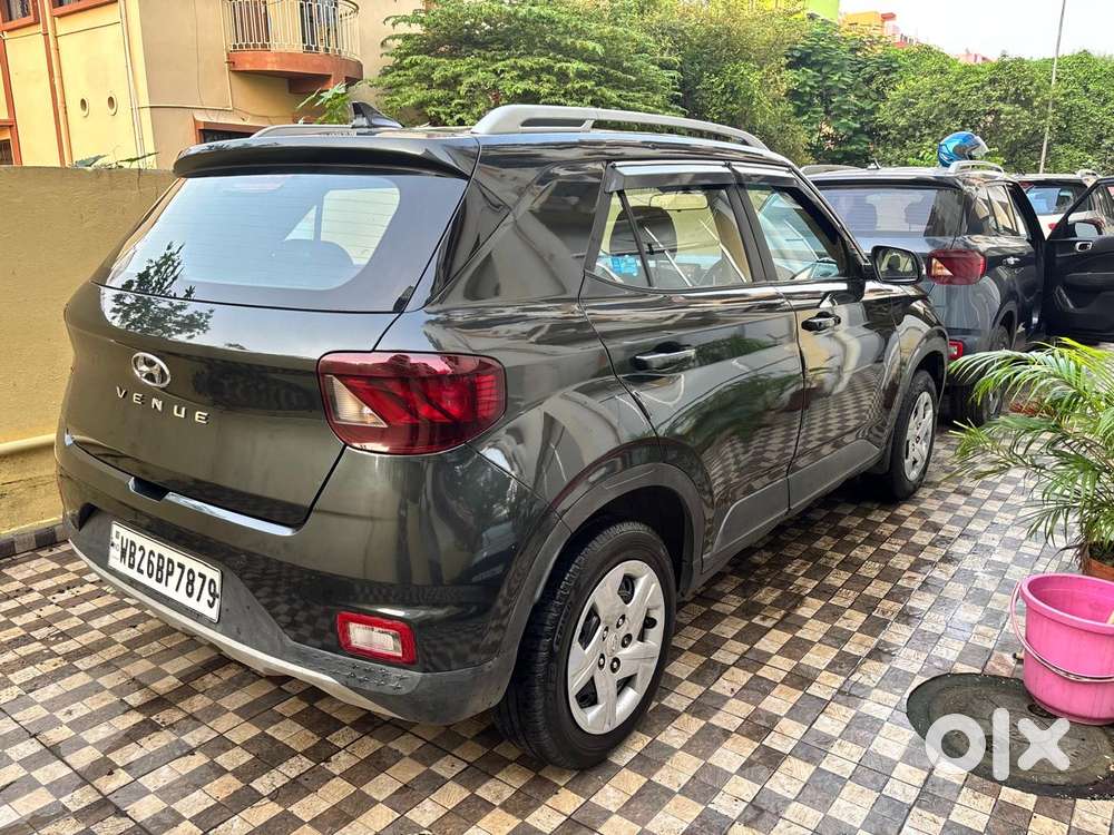 Hyundai Venue S 1.2 Petrol, 2021, Petrol