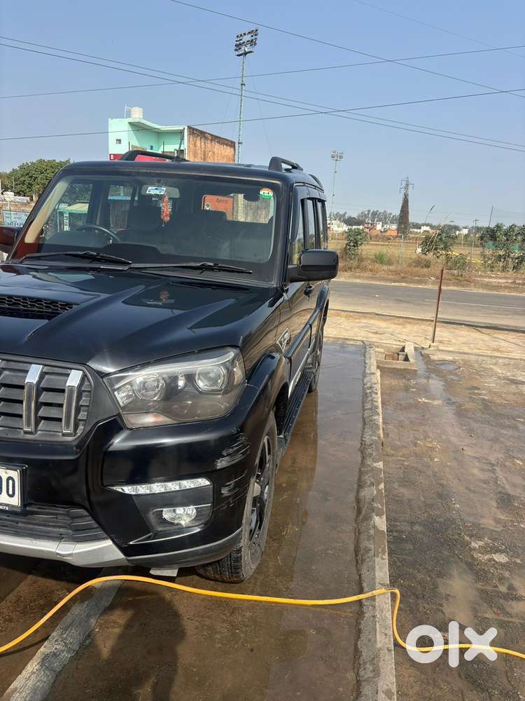 Mahindra Scorpio Classic 2023